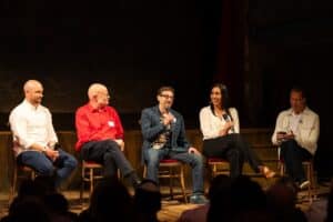 Jason Barnard at Roam's "The Office of Tomorrow" launch - live in London! and part of the Panel Discussion